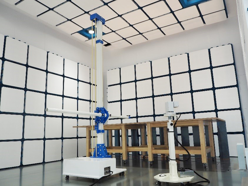 新電波暗室の設備１