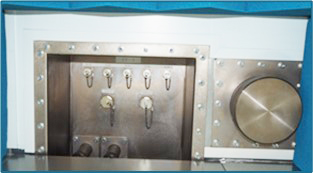 新電波暗室の設備３